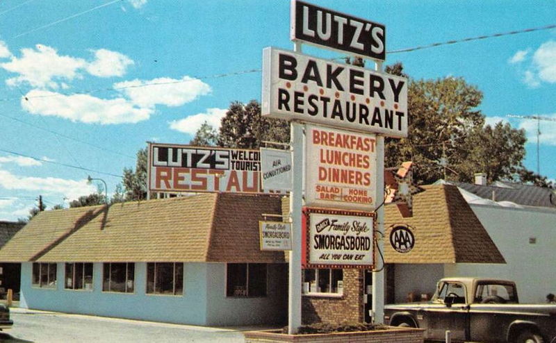 Lutzs Truck Stop and Motel (Brissettes Restaurant) - Vintage Postcard (newer photo)